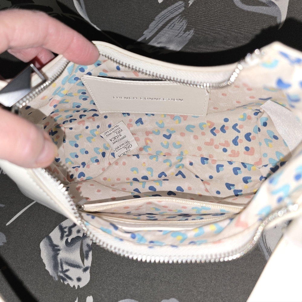 P40 French Connection "SABRINA" Shoulder Bag with Accessory Pouch NWT - Picture 3 of 4